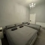 Luxury Triple Room Near Croke Park -1