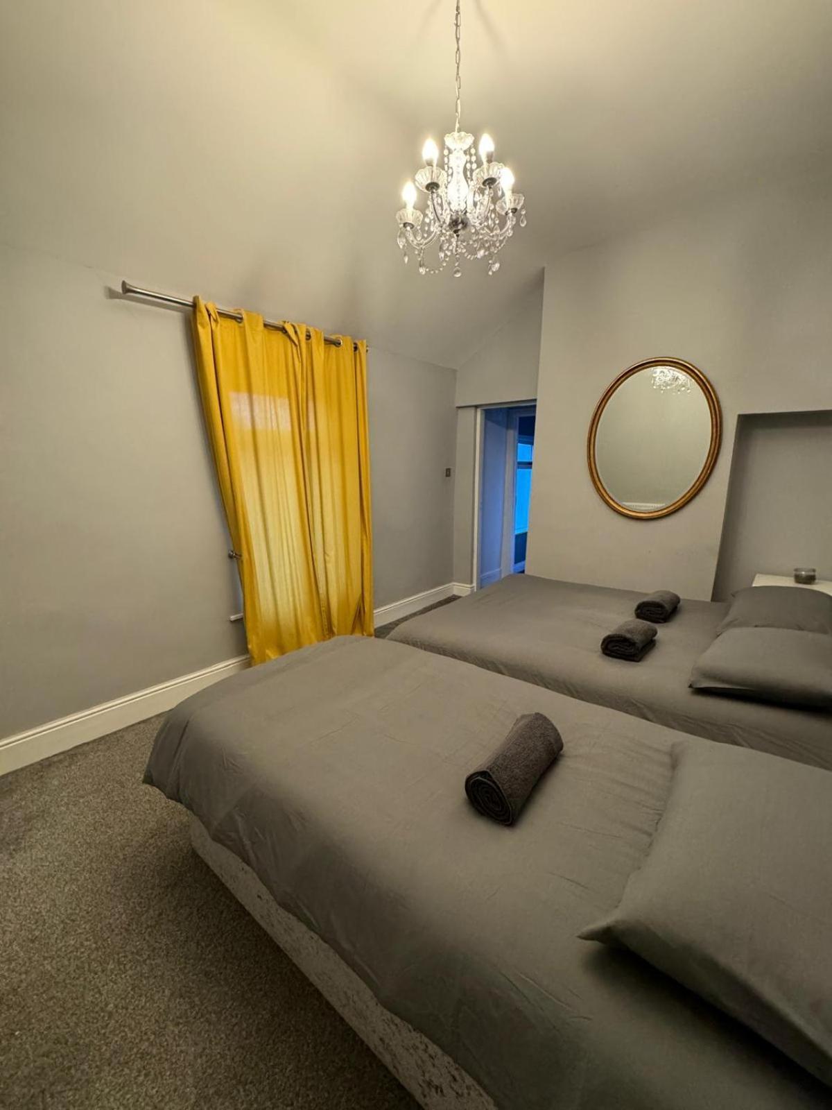 Guest house Luxury Triple Near Croke Park -1 *
